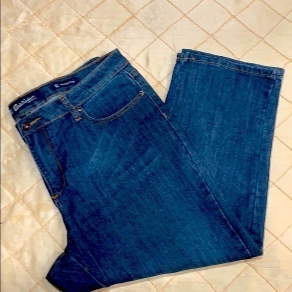 Medium Rise Crop Jeans